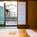 Kumo Machiya Infinite Breath Yasaka